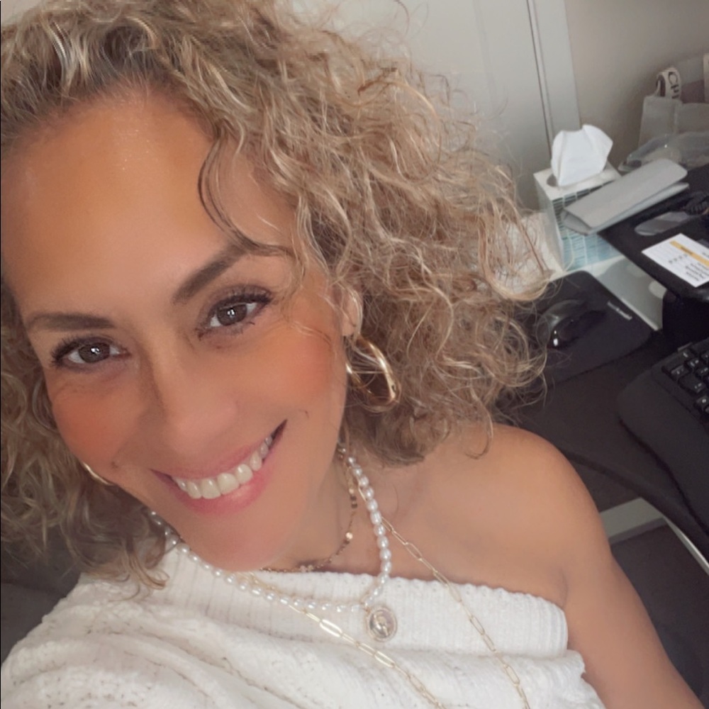 Meet your Posher, Monica